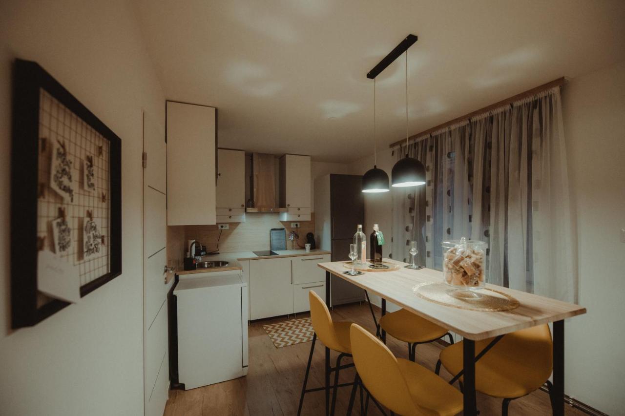 Appartement Kucica à Ðakovo Extérieur photo